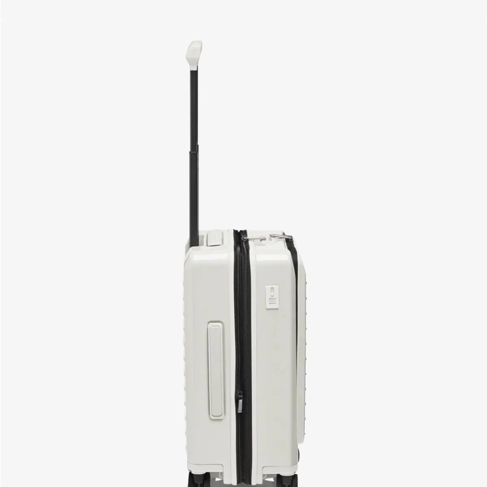 Porsche Design White Luggage - Picture 2 of 14